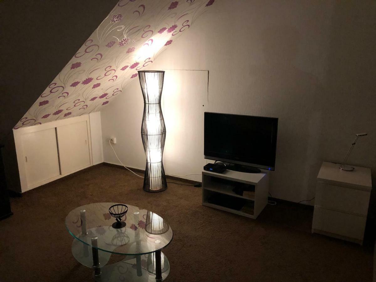 ヘッシシュ・オルデンドルフLinas Wohlfuehloase Hamelnアパートメント エクステリア 写真